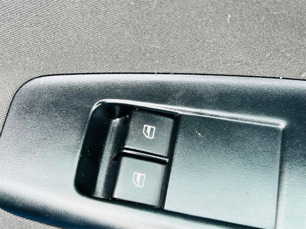 Used Volkswagen Polo 2003 for sale - 78042376: Photo 22