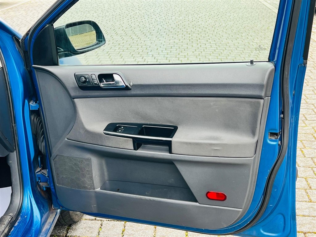 Used Volkswagen Polo 2003 for sale - 78042376: Photo 31