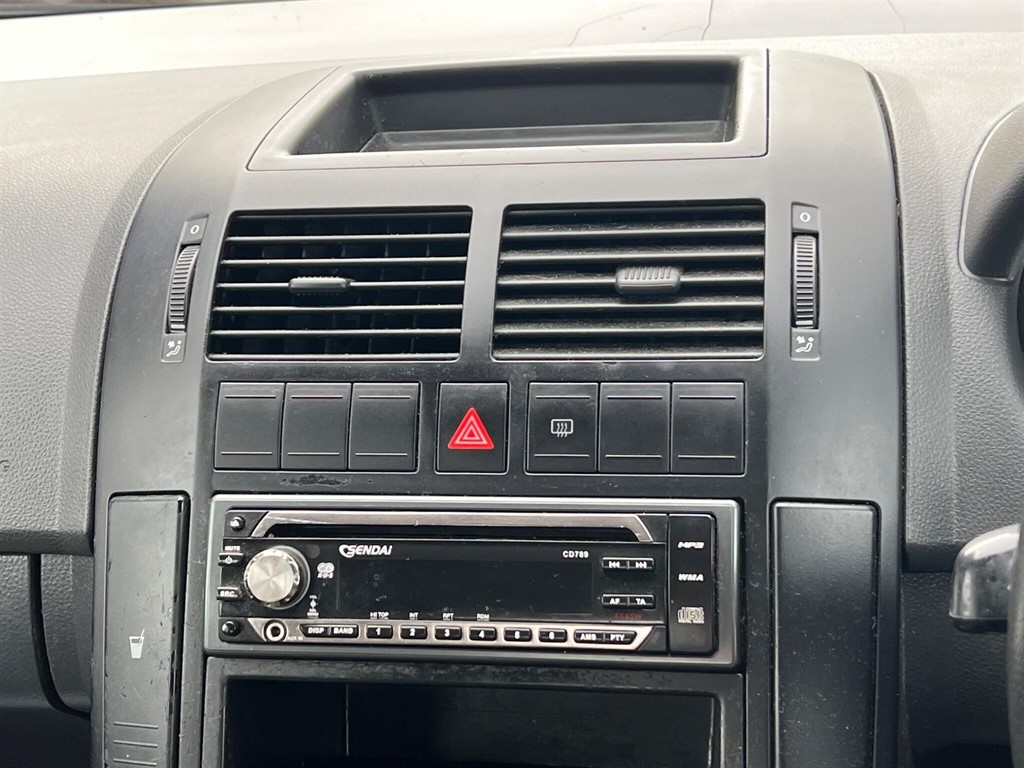 Used Volkswagen Polo 2003 for sale - 78042376: Photo 33