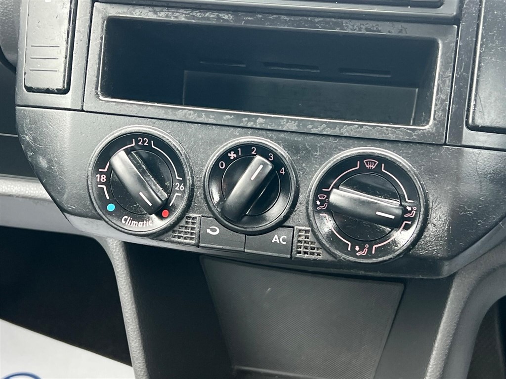 Used Volkswagen Polo 2003 for sale - 78042376: Photo 43