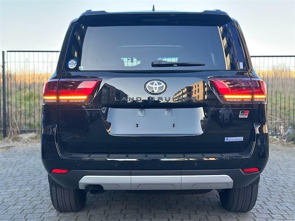 Used Toyota Landcruiser 2024 for sale - 75570305: Photo 11