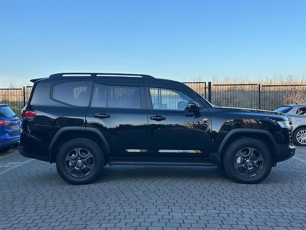 Used Toyota Landcruiser 2024 for sale - 75570305: Photo 14