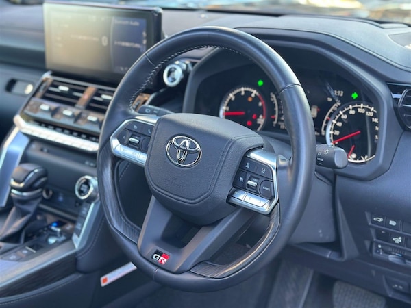 Used Toyota Landcruiser 2024 for sale - 75570305: Photo 56