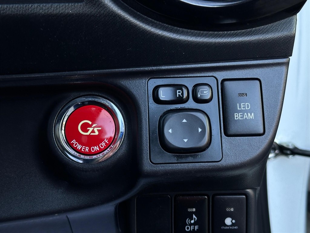 Used Toyota Yaris 2015 for sale - 77232420: Photo 26