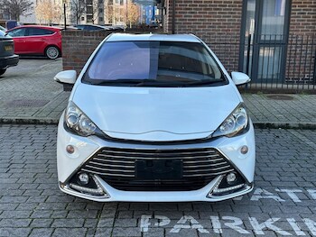 Used Toyota Yaris 2015 for sale - 77232420: Photo