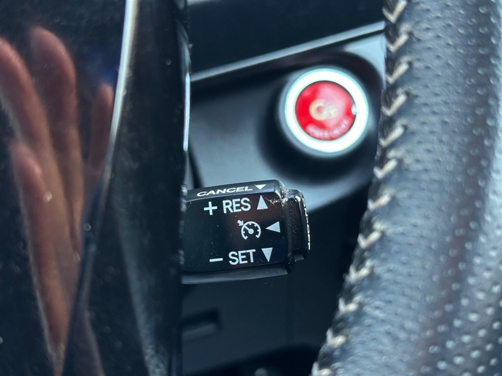 Used Toyota Yaris 2015 for sale - 77232420: Photo 32