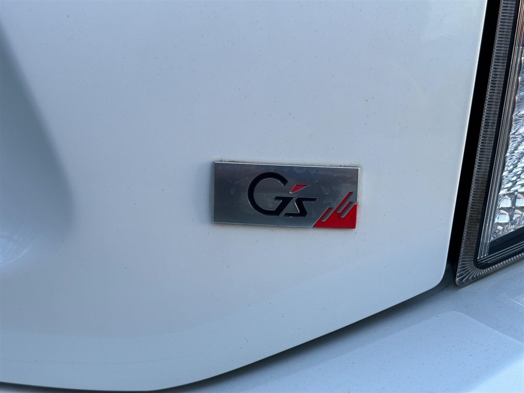 Used Toyota Yaris 2015 for sale - 77232420: Photo 63