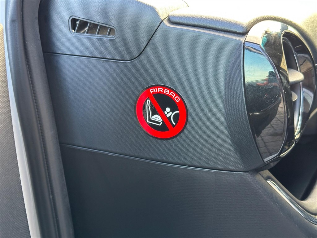 Used Toyota Yaris 2015 for sale - 77232420: Photo 76