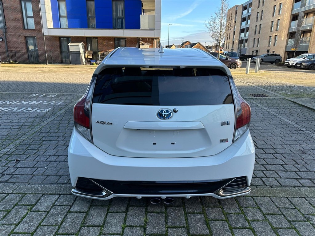 Used Toyota Yaris 2015 for sale - 77232420: Photo 9