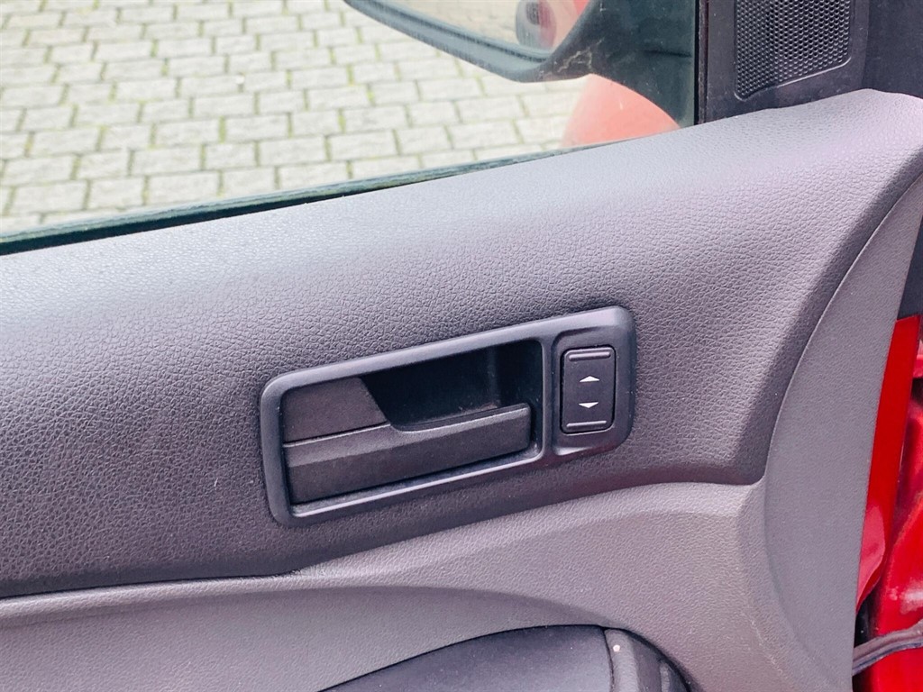 Used Ford Focus C-Max 2006 for sale - 78061564: Photo 25