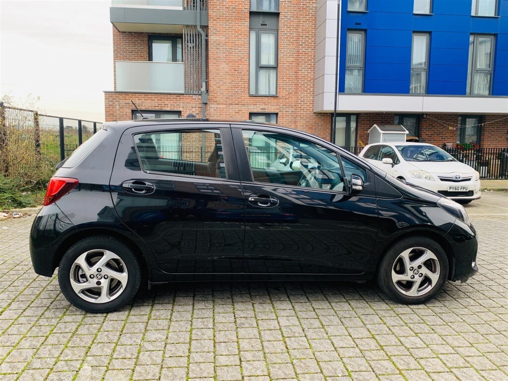 Used Toyota Yaris 2015 for sale - 77627821: Photo 11