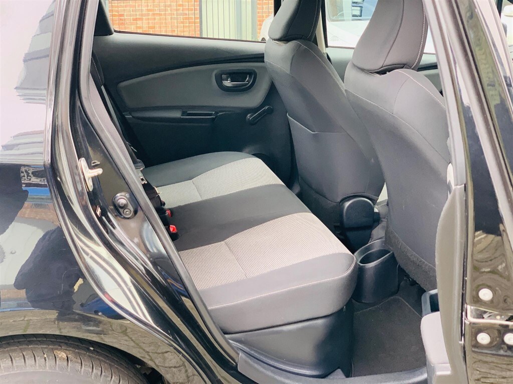 Used Toyota Yaris 2015 for sale - 77627821: Photo 19