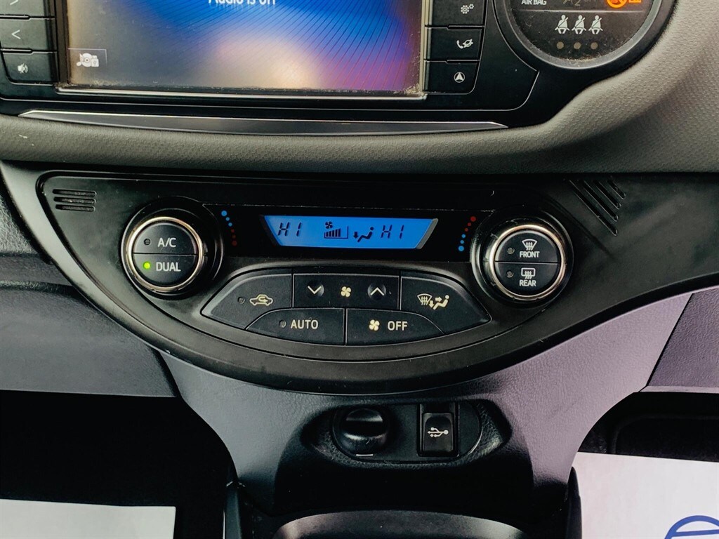 Used Toyota Yaris 2015 for sale - 77627821: Photo 38