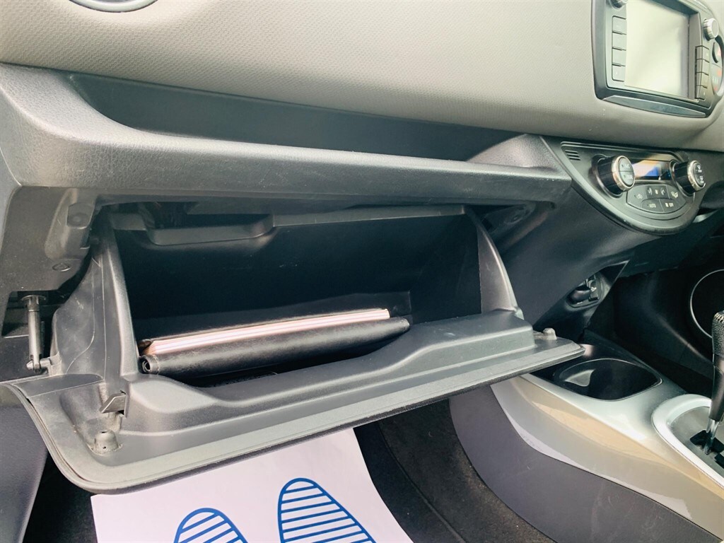 Used Toyota Yaris 2015 for sale - 77627821: Photo 44