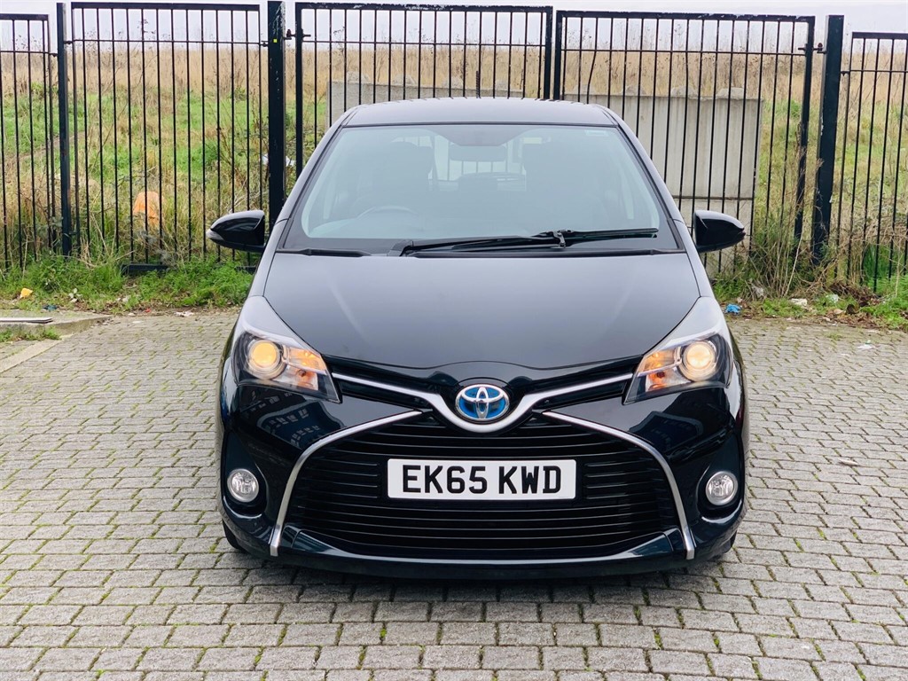 Used Toyota Yaris 2015 for sale - 77627821: Photo 5