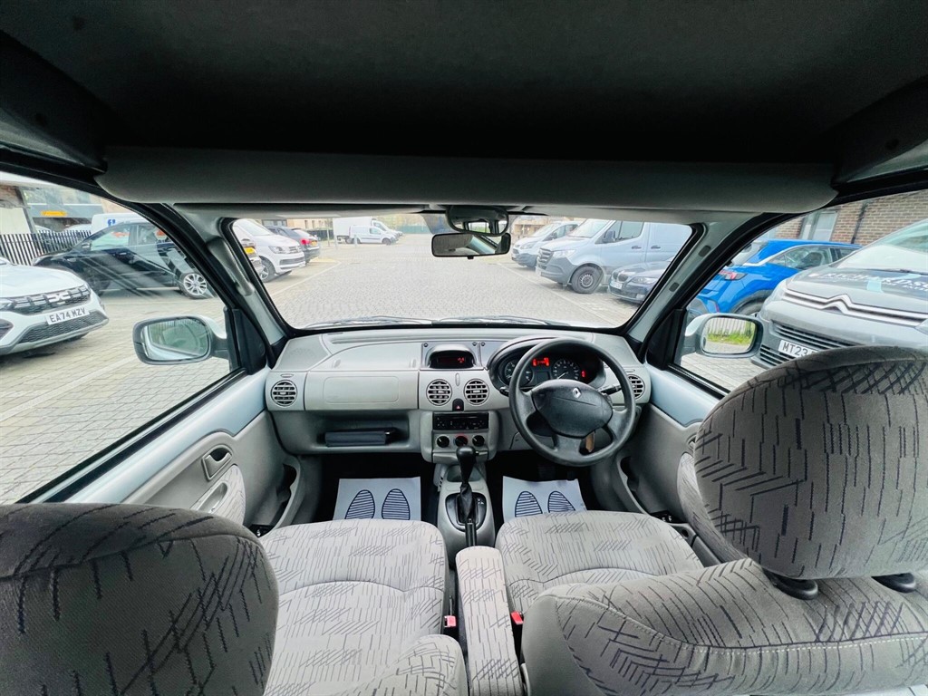 Used Renault Kangoo 2006 for sale - 77995404: Photo 11
