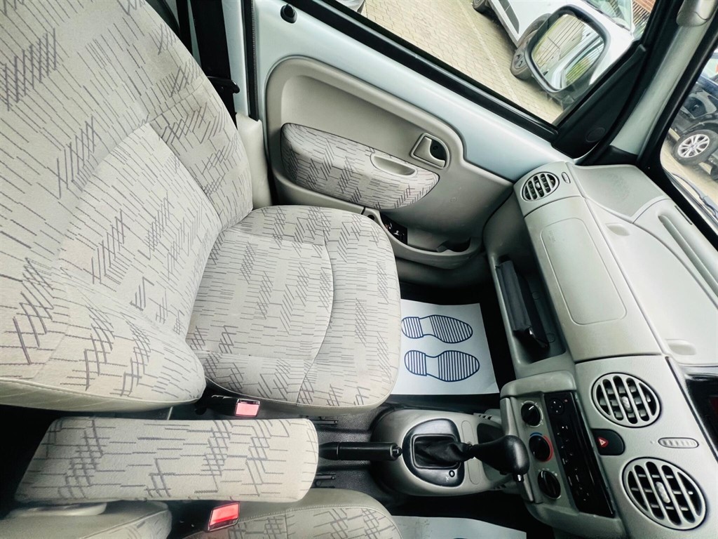 Used Renault Kangoo 2006 for sale - 77995404: Photo 14