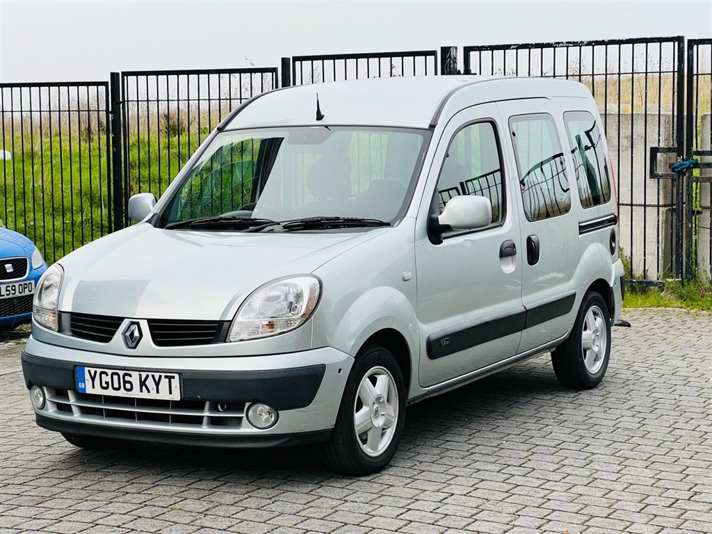 Used Renault Kangoo 2006 for sale - 77995404: Photo 2