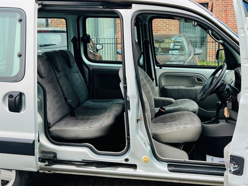 Used Renault Kangoo 2006 for sale - 77995404: Photo 8