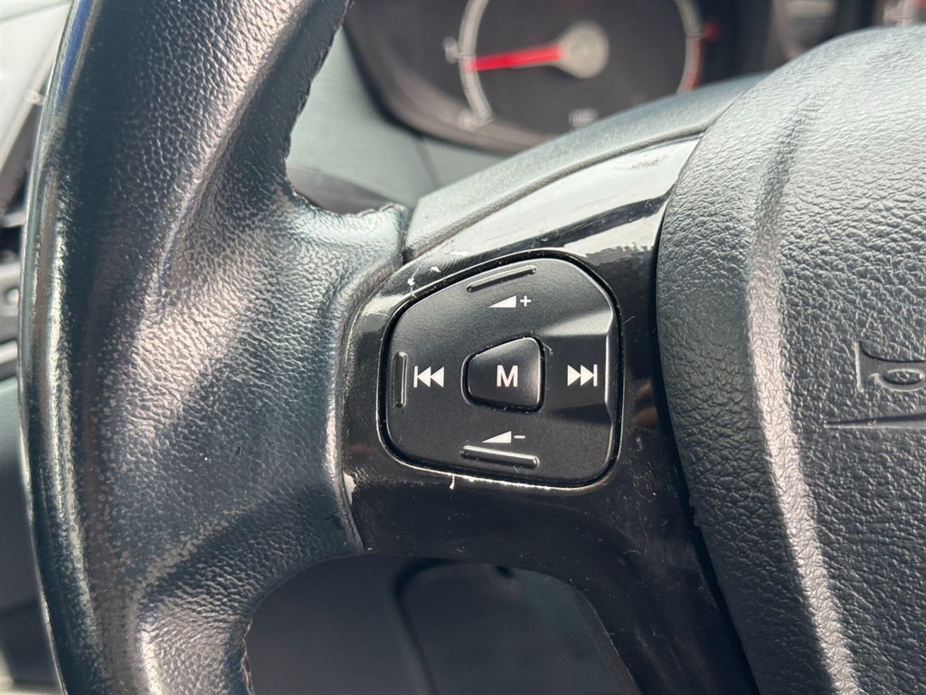 Used Ford Fiesta 2010 for sale - 76079540: Photo 11