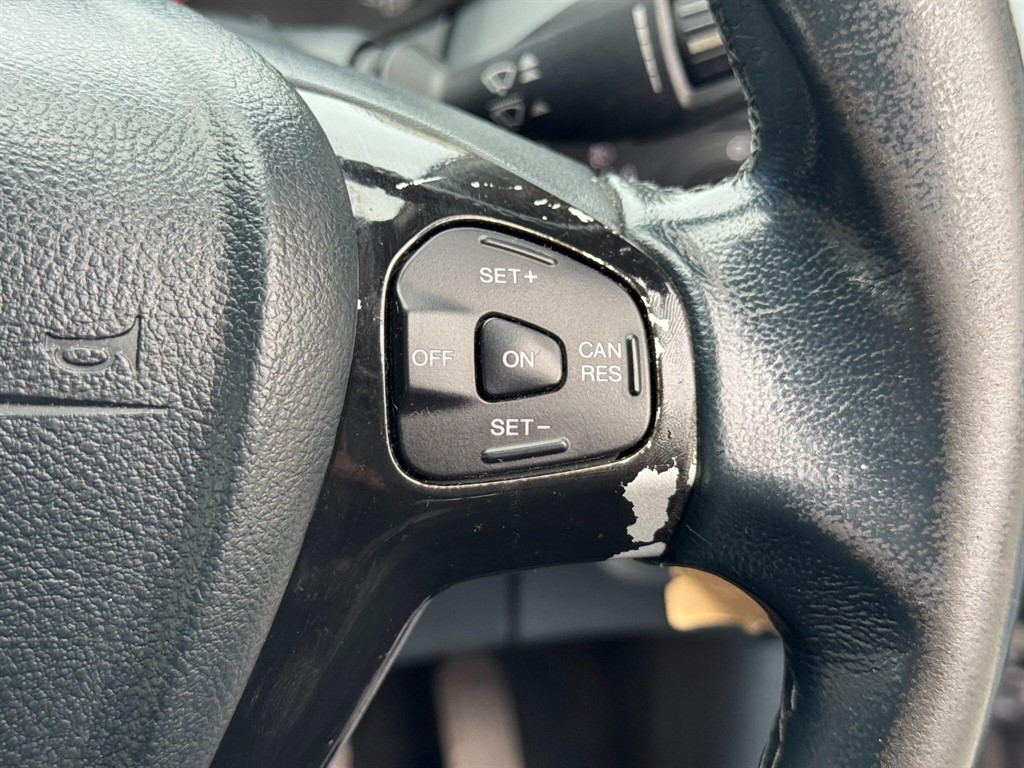 Used Ford Fiesta 2010 for sale - 76079540: Photo 12