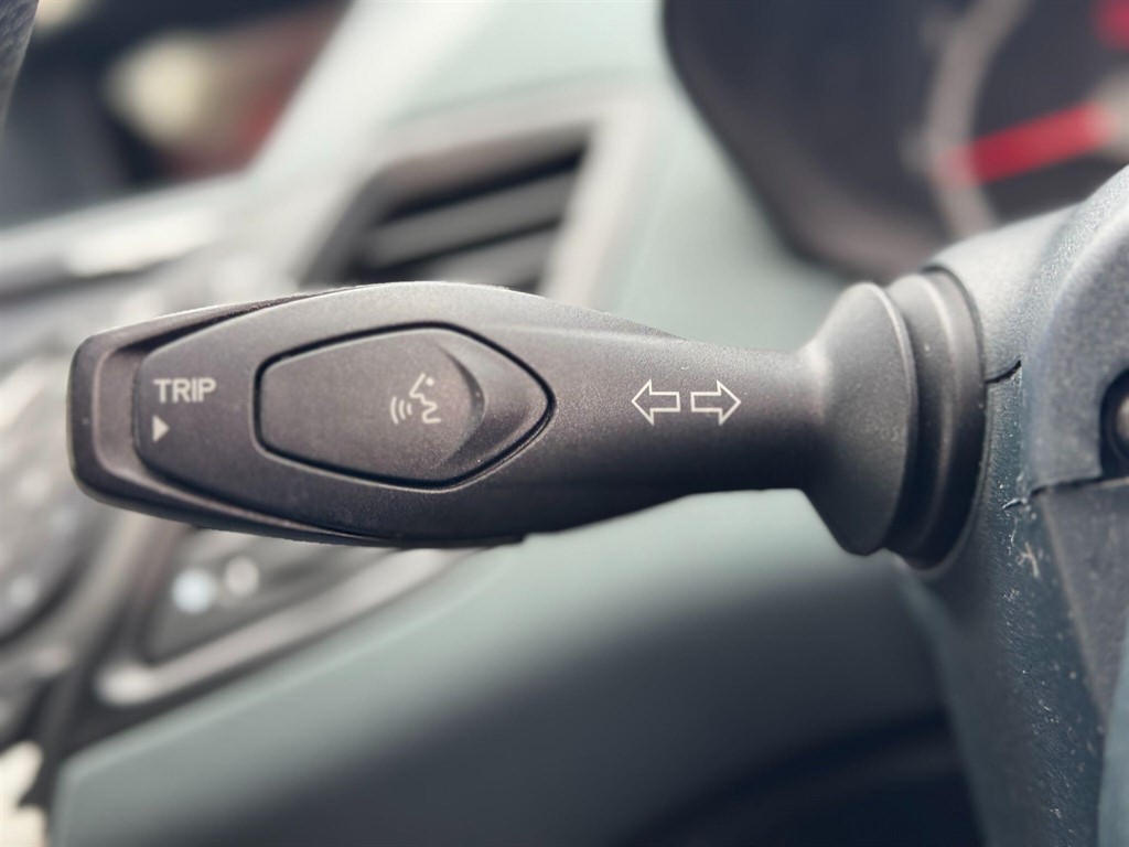 Used Ford Fiesta 2010 for sale - 76079540: Photo 15