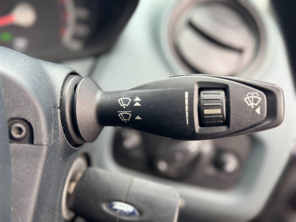 Used Ford Fiesta 2010 for sale - 76079540: Photo 16