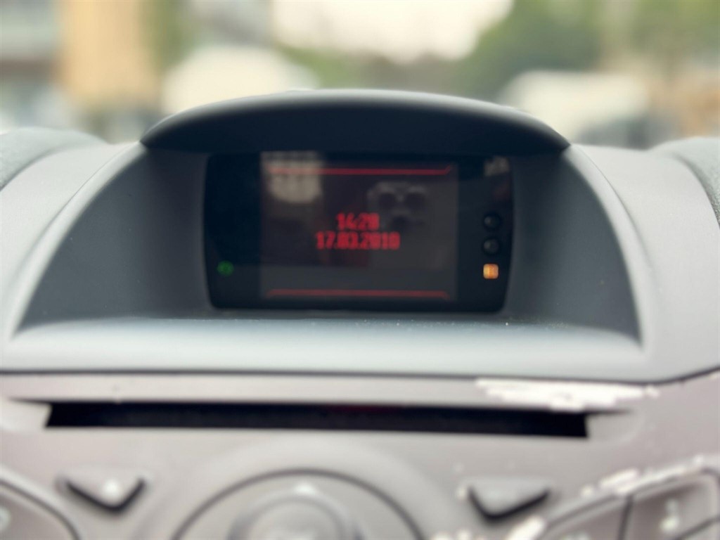 Used Ford Fiesta 2010 for sale - 76079540: Photo 18