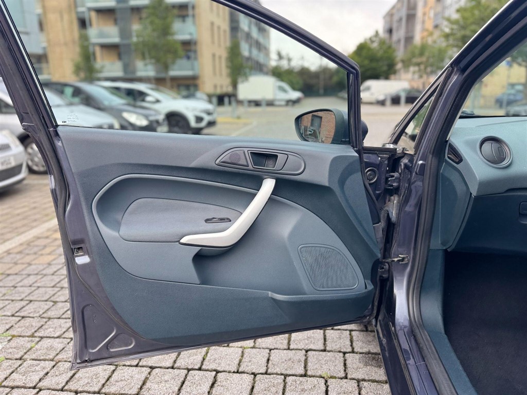 Used Ford Fiesta 2010 for sale - 76079540: Photo 22