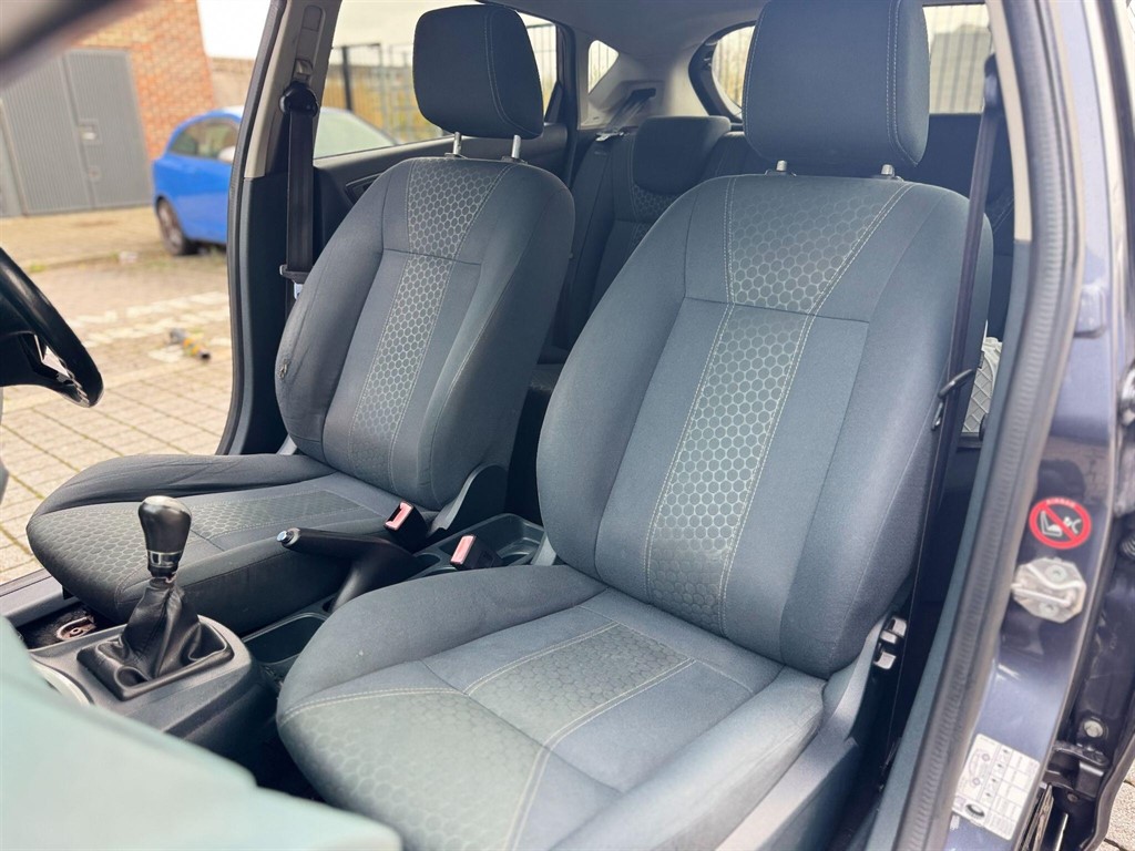 Used Ford Fiesta 2010 for sale - 76079540: Photo 23