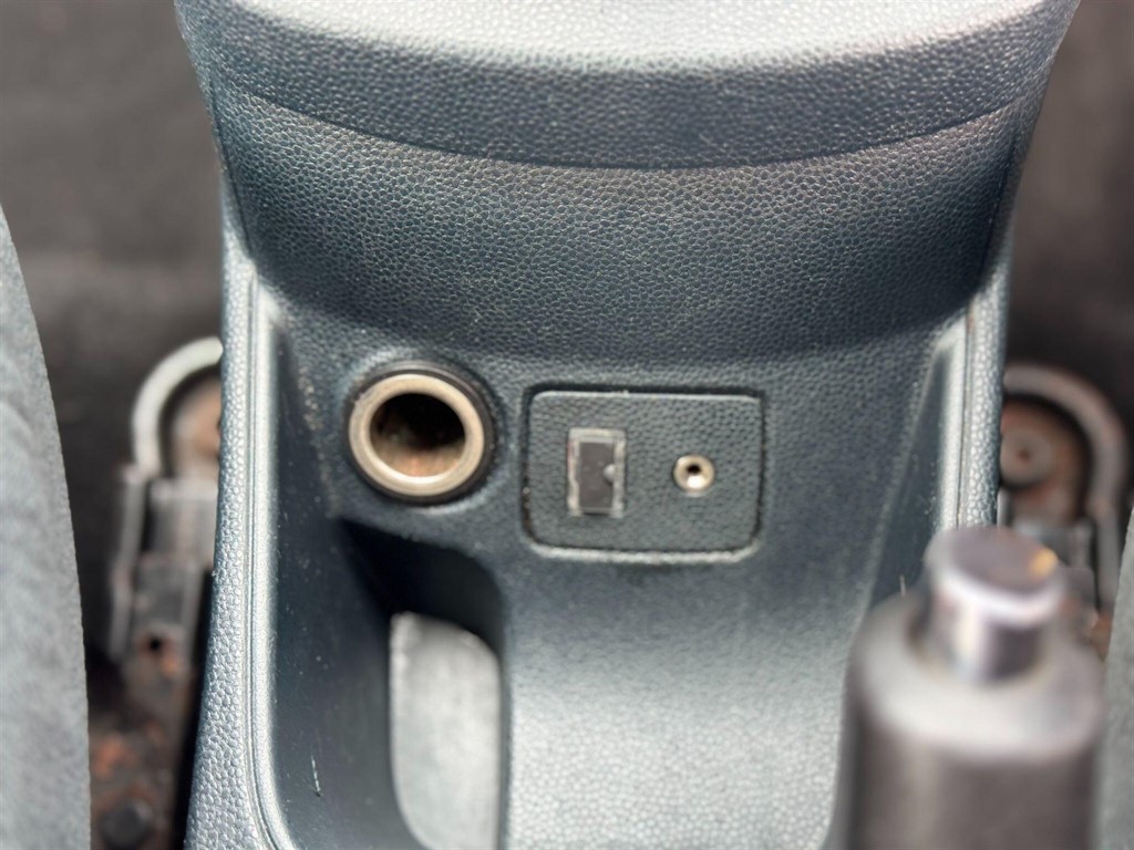 Used Ford Fiesta 2010 for sale - 76079540: Photo 26