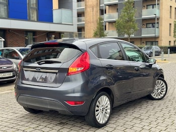 Used Ford Fiesta 2010 for sale - 76079540: Photo