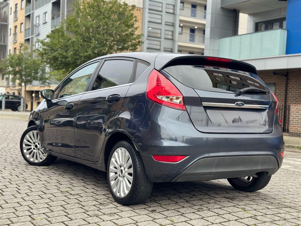 Used Ford Fiesta 2010 for sale - 76079540: Photo 44