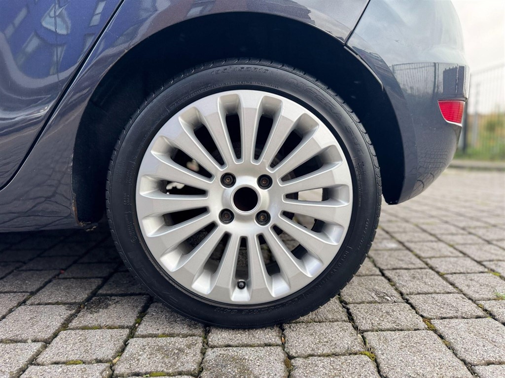 Used Ford Fiesta 2010 for sale - 76079540: Photo 47