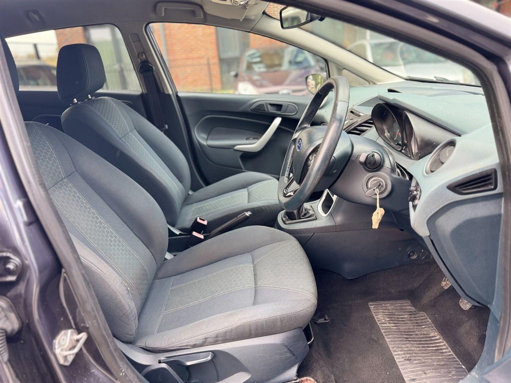 Used Ford Fiesta 2010 for sale - 76079540: Photo 6