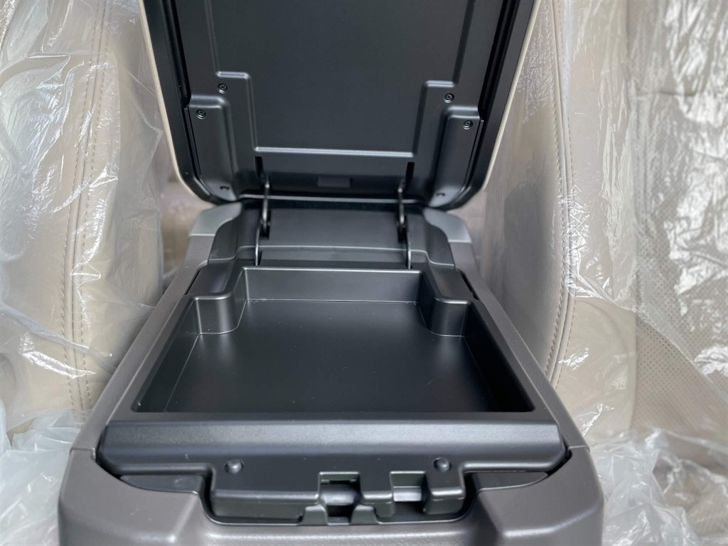 Used Toyota Land Cruiser 2023 for sale - 76704677: Photo 35