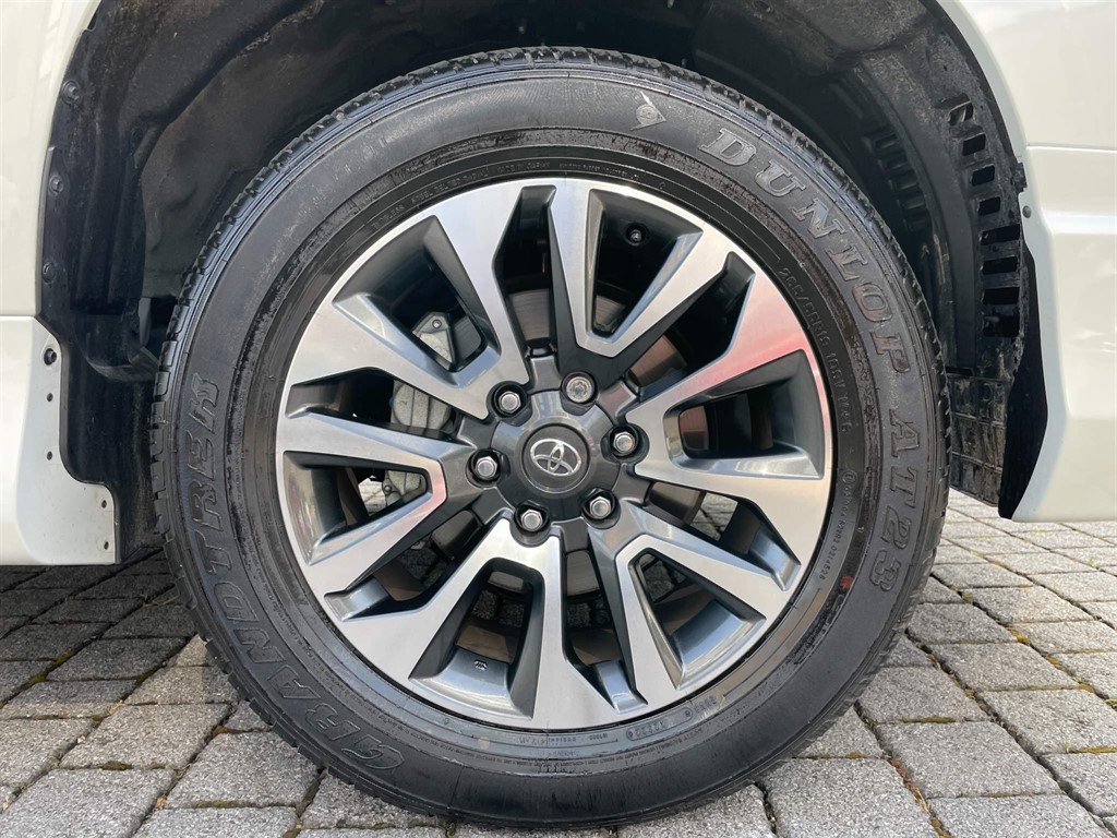 Used Toyota Land Cruiser 2023 for sale - 76704677: Photo 66