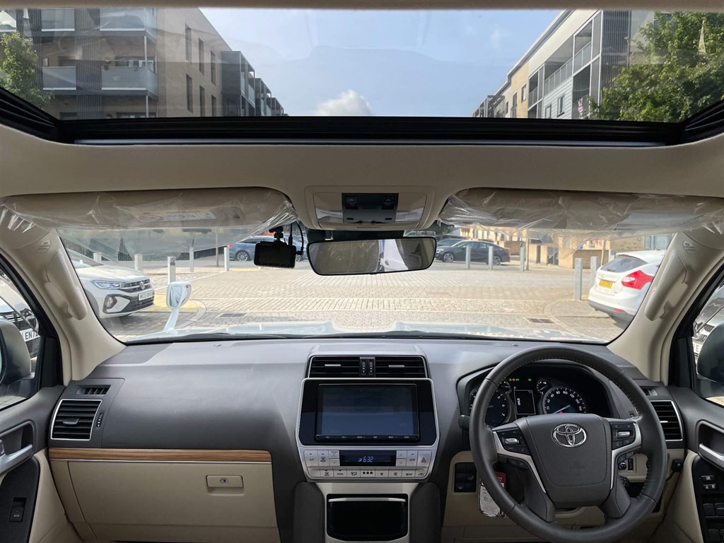 Used Toyota Land Cruiser 2023 for sale - 76704677: Photo 8