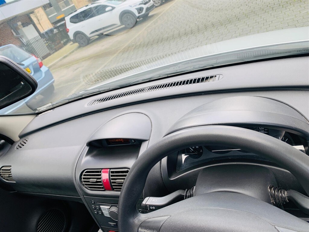 Used Vauxhall Corsa 2005 for sale - 77373275: Photo 17