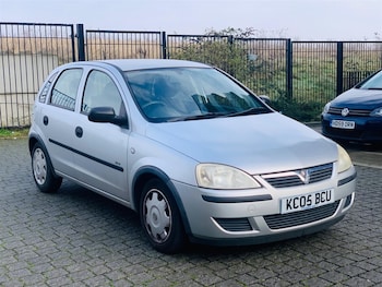 Used Vauxhall Corsa 2005 for sale - 77373275: Photo