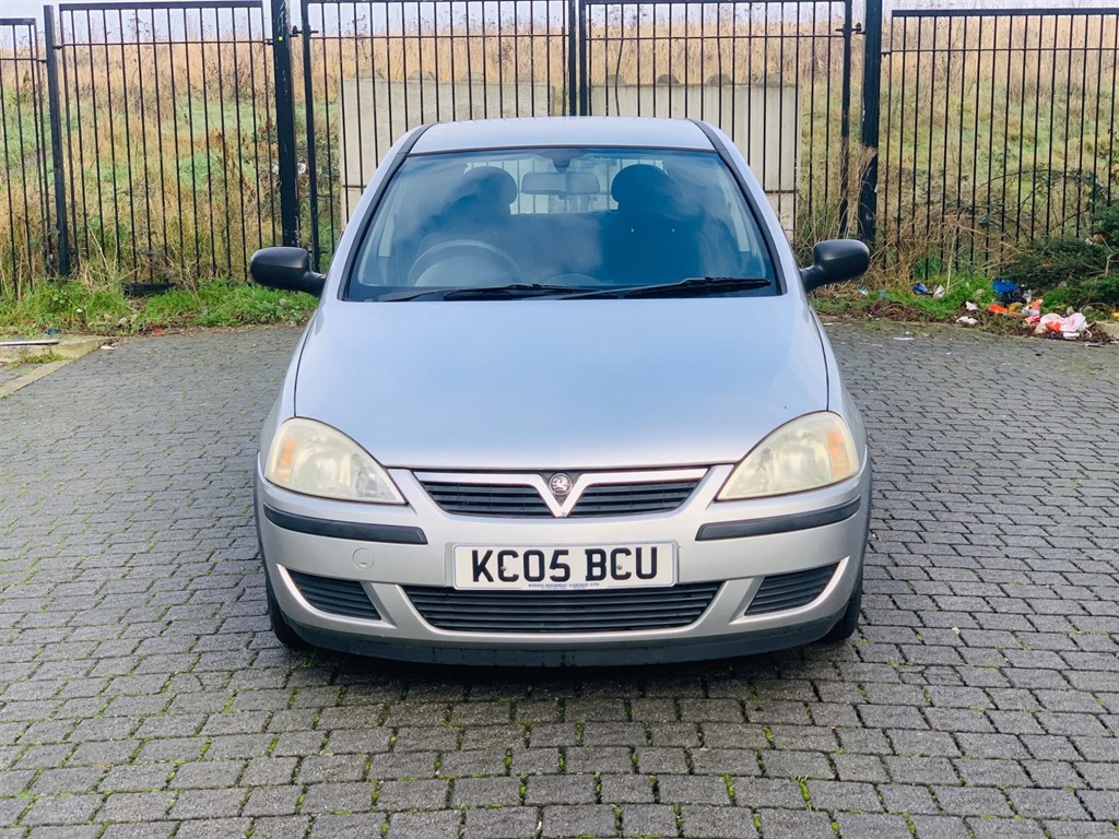 Used Vauxhall Corsa 2005 for sale - 77373275: Photo 2
