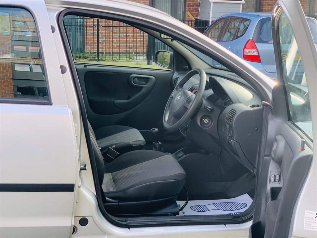 Used Vauxhall Corsa 2005 for sale - 77373275: Photo 20