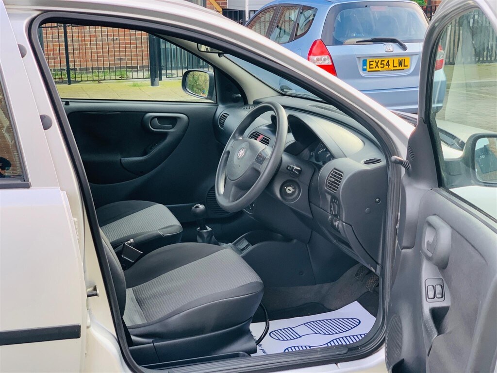 Used Vauxhall Corsa 2005 for sale - 77373275: Photo 21