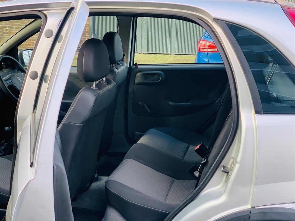 Used Vauxhall Corsa 2005 for sale - 77373275: Photo 25