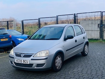 Used Vauxhall Corsa 2005 for sale - 77373275: Photo