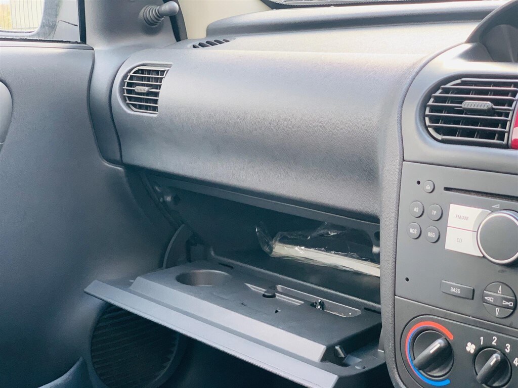 Used Vauxhall Corsa 2005 for sale - 77373275: Photo 48