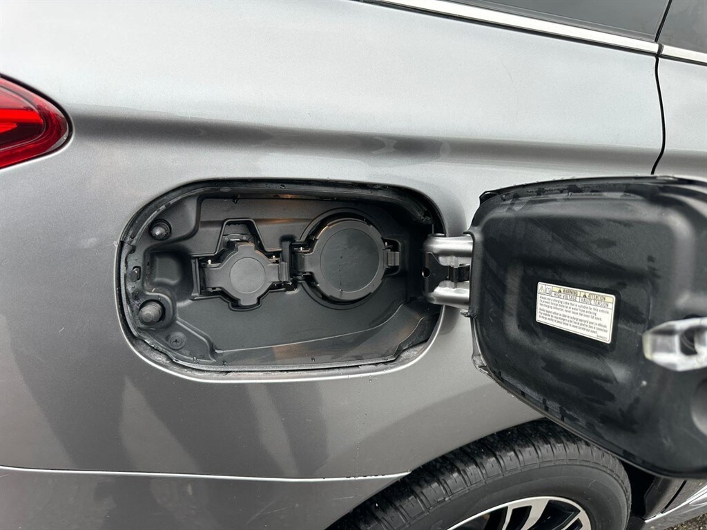 Used Mitsubishi Outlander 2016 for sale - 77499876: Photo 28