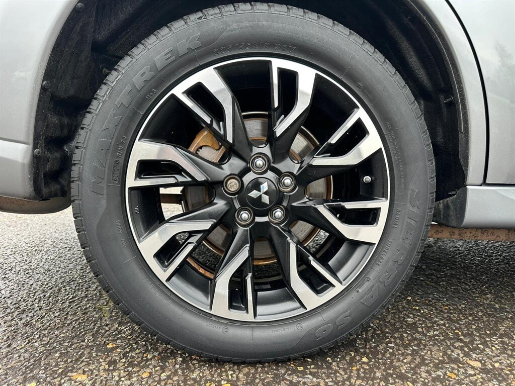 Used Mitsubishi Outlander 2016 for sale - 77499876: Photo 31