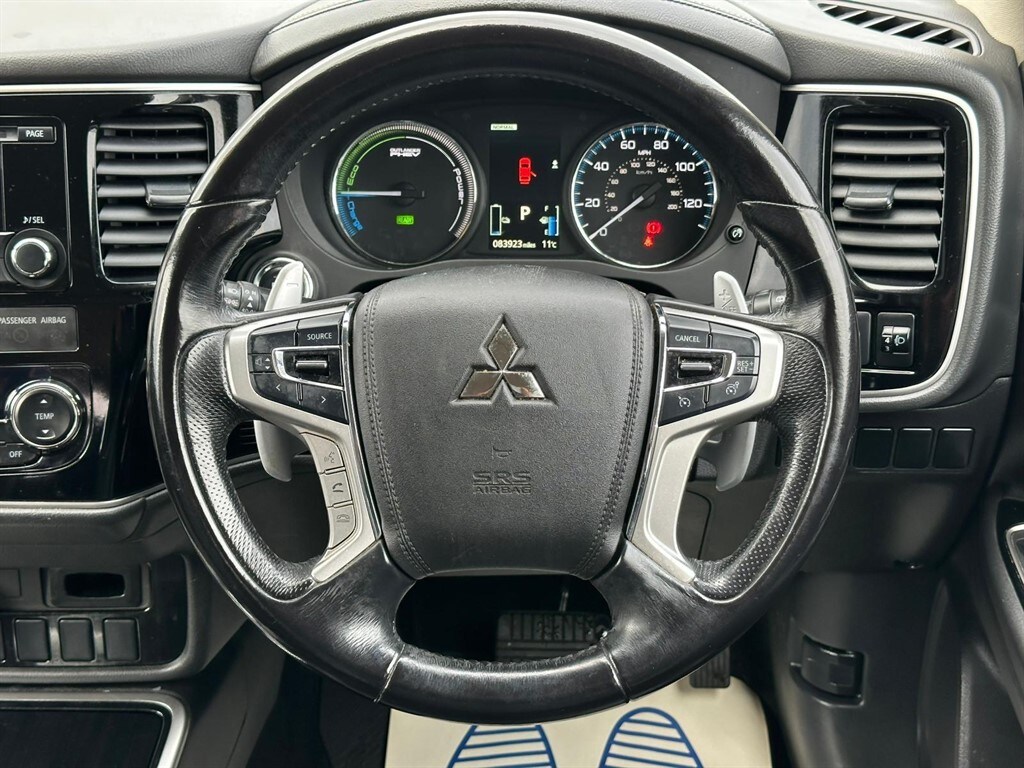 Used Mitsubishi Outlander 2016 for sale - 77499876: Photo 42