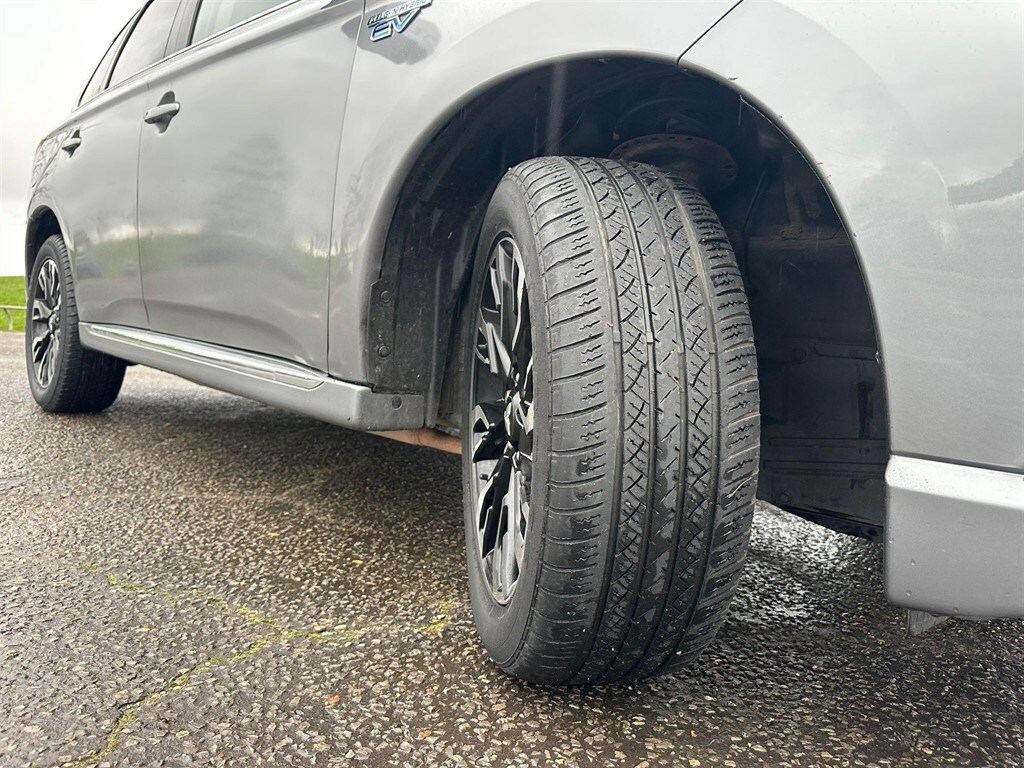 Used Mitsubishi Outlander 2016 for sale - 77499876: Photo 48